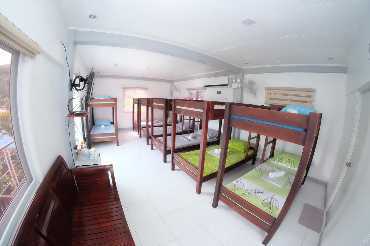 L & M Hearthstones Lodge Ослоб Экстерьер фото